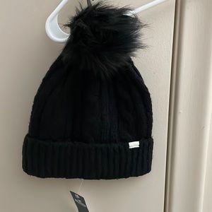 Hollister Pom Pom Beanie Nwt 